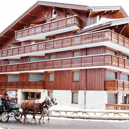 Apartment De Standing Au Centre De 1850, En Bord De Piste Et Avec Terrasse - Fr-1-514-35 *